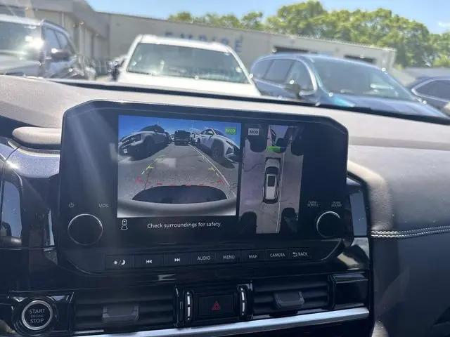 2023 Nissan Pathfinder Platinum 4WD