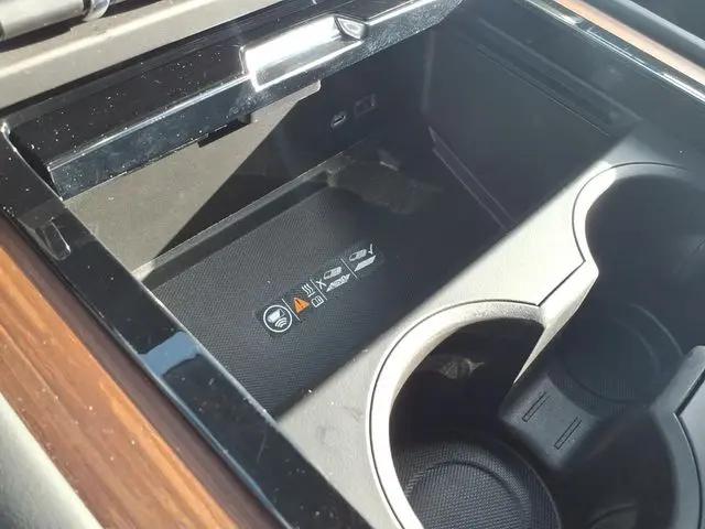 2025 GMC Yukon XL 4WD Denali