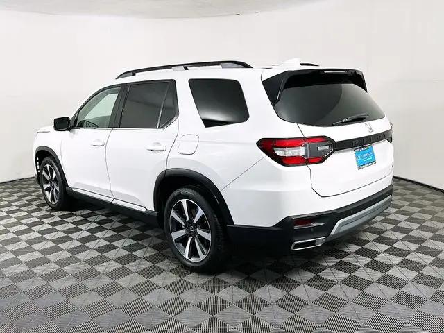 2023 Honda Pilot 2WD Touring