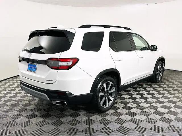 2023 Honda Pilot 2WD Touring