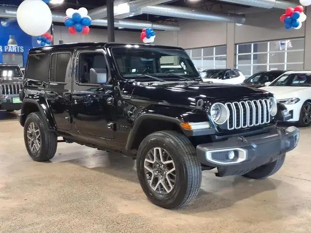 2025 Jeep Wrangler 4-Door Sahara 4x4