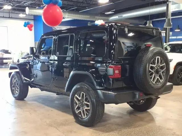 2025 Jeep Wrangler 4-Door Sahara 4x4