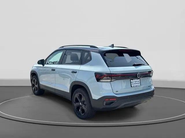 2026 Volkswagen Taos SE Black
