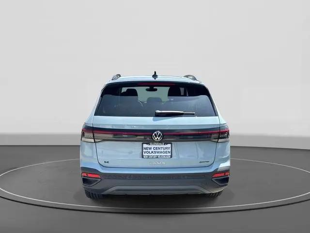2026 Volkswagen Taos SE Black
