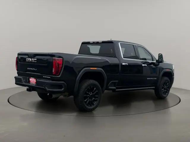 2022 GMC Sierra 2500HD 4WD Crew Cab Standard Bed Denali
