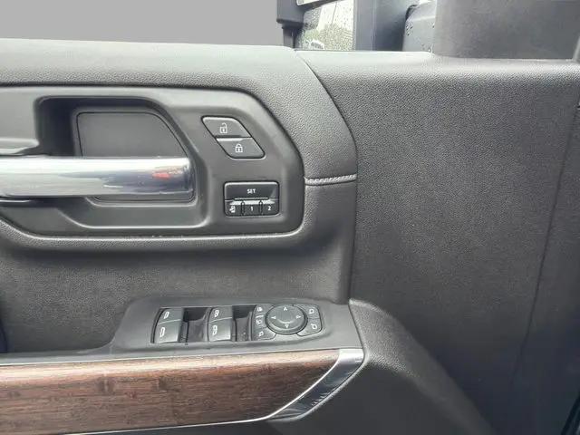 2022 GMC Sierra 2500HD 4WD Crew Cab Standard Bed Denali