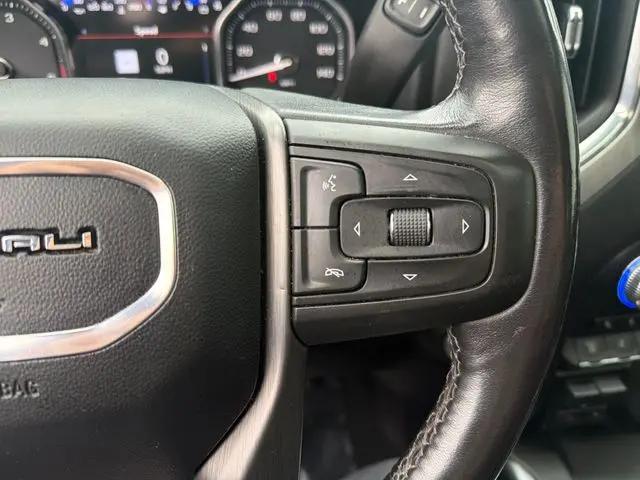 2022 GMC Sierra 2500HD 4WD Crew Cab Standard Bed Denali