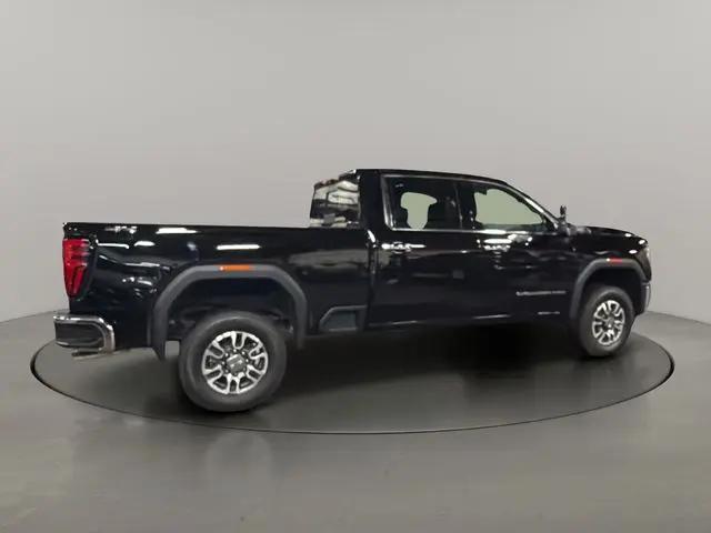 2026 GMC Sierra 2500HD Crew Cab, Standard Bed, SLT, 4WD