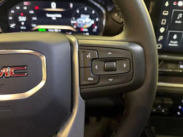 2026 GMC Sierra 2500HD Crew Cab, Standard Bed, SLT, 4WD