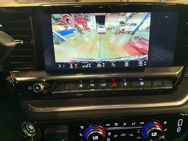 2026 GMC Sierra 2500HD Crew Cab, Standard Bed, SLT, 4WD