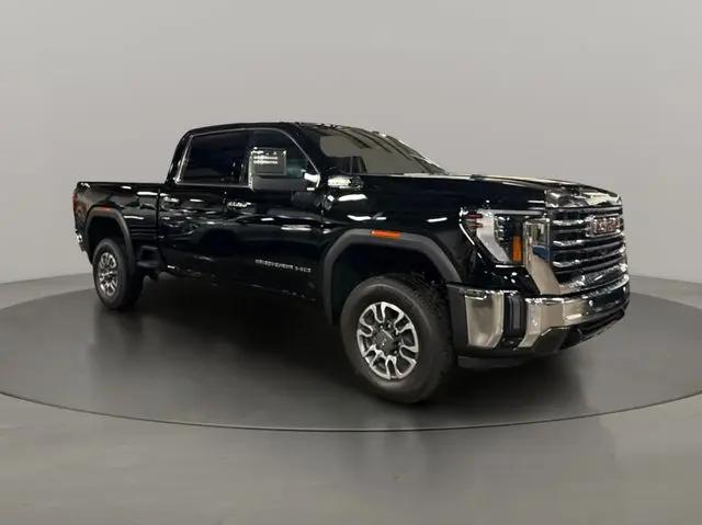 2026 GMC Sierra 2500HD Crew Cab, Standard Bed, SLT, 4WD