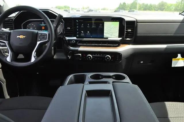 2026 Chevrolet Silverado 1500 4WD Crew Cab Short Bed LT with 2FL