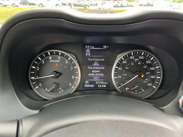 2022 INFINITI Q50 LUXE AWD