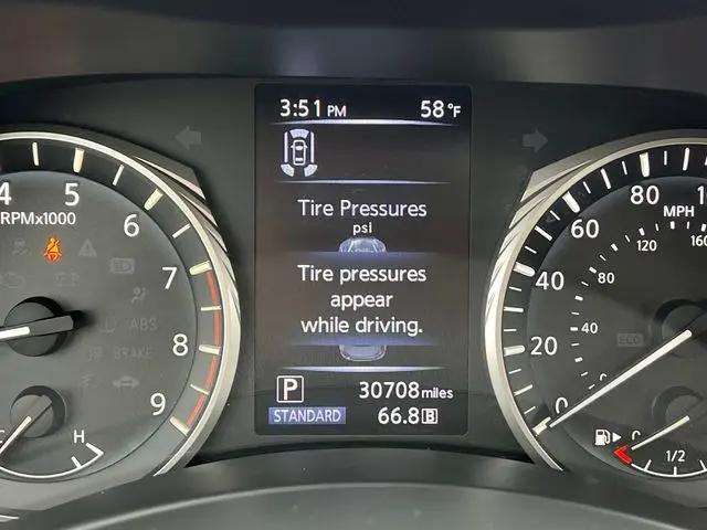 2022 INFINITI Q50 LUXE AWD