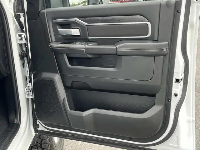 2024 Ram 2500 Big Horn Crew Cab 4x4 6'4" Box