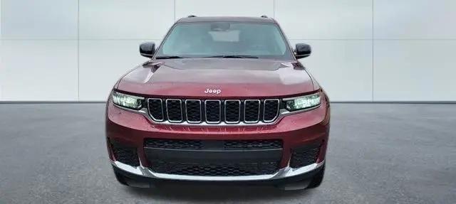 2022 Jeep Grand Cherokee L Laredo 4x2