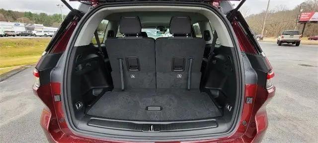 2022 Jeep Grand Cherokee L Laredo 4x2
