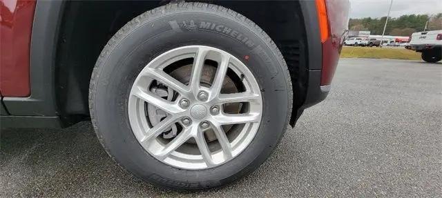 2022 Jeep Grand Cherokee L Laredo 4x2