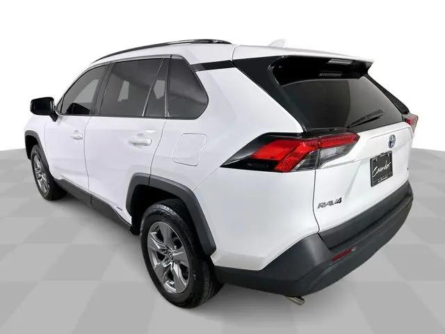 2022 Toyota RAV4 Hybrid LE
