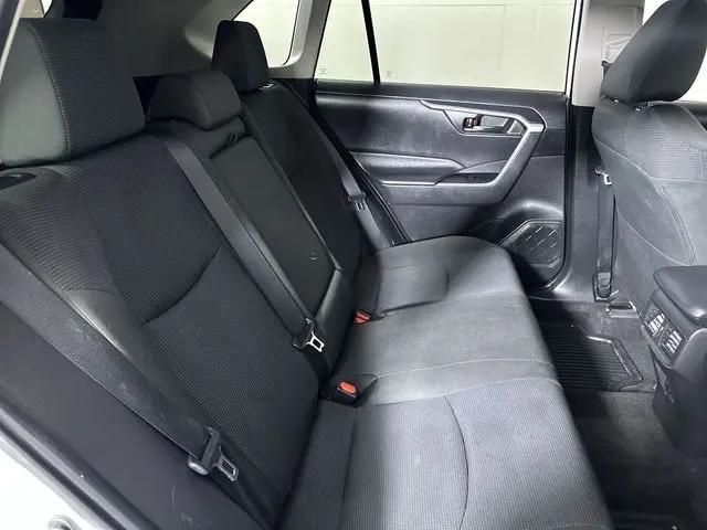 2022 Toyota RAV4 Hybrid LE
