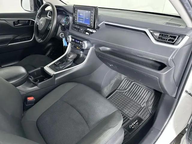 2022 Toyota RAV4 Hybrid LE