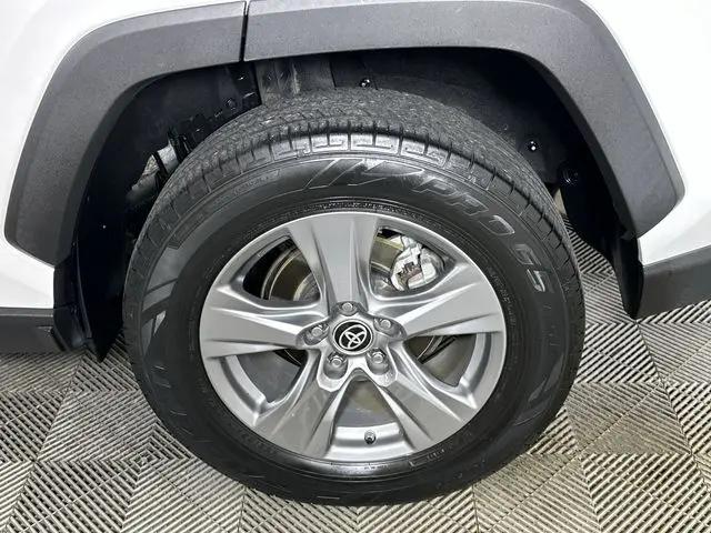 2022 Toyota RAV4 Hybrid LE
