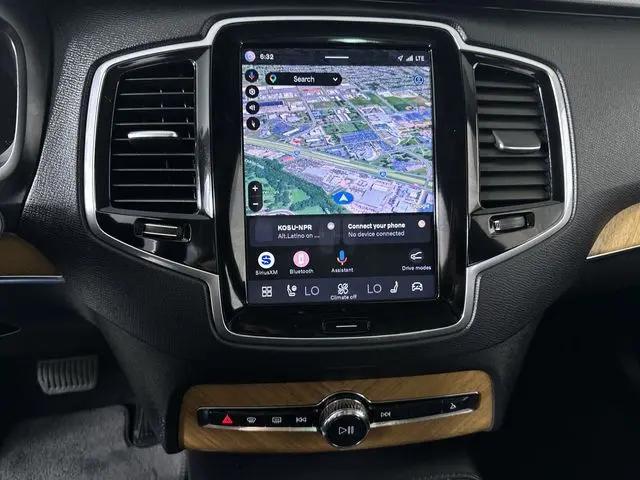 2023 Volvo XC90 Recharge T8 Plus 6-Seater