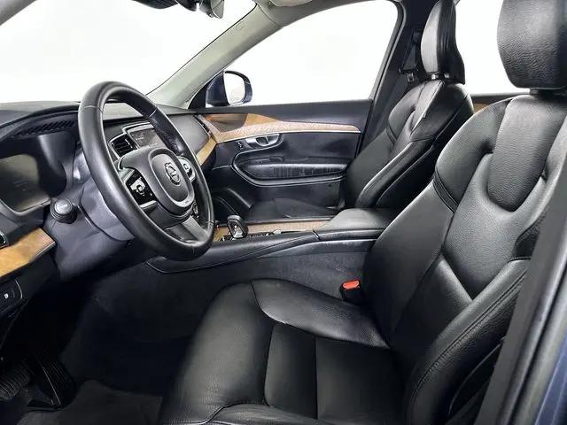 2023 Volvo XC90 Recharge T8 Plus 6-Seater