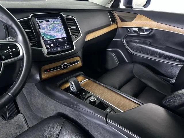 2023 Volvo XC90 Recharge T8 Plus 6-Seater