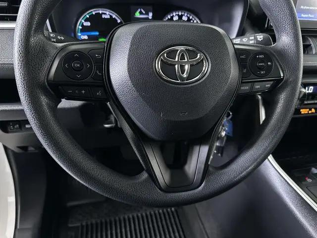 2022 Toyota RAV4 Hybrid LE