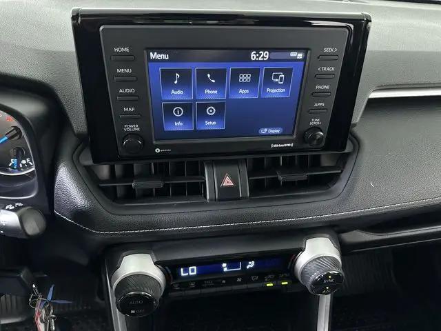 2022 Toyota RAV4 Hybrid LE
