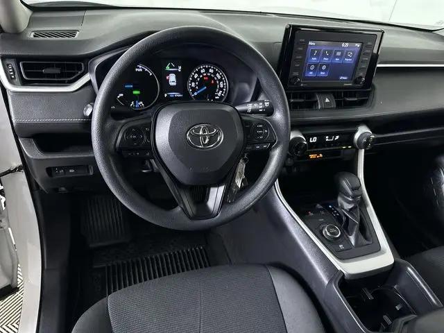 2022 Toyota RAV4 Hybrid LE