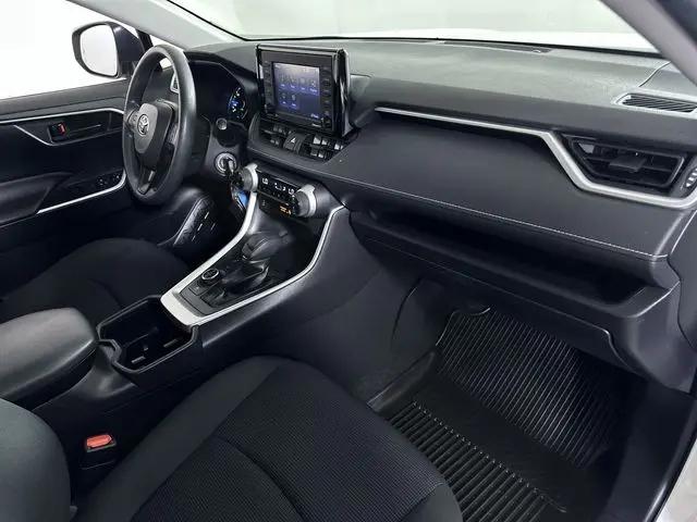 2022 Toyota RAV4 Hybrid LE