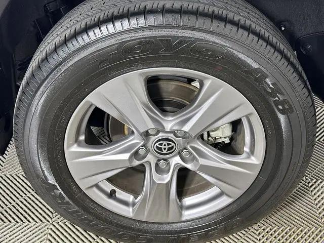 2022 Toyota RAV4 Hybrid LE