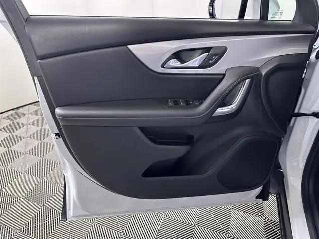 2025 Chevrolet Blazer FWD 2LT