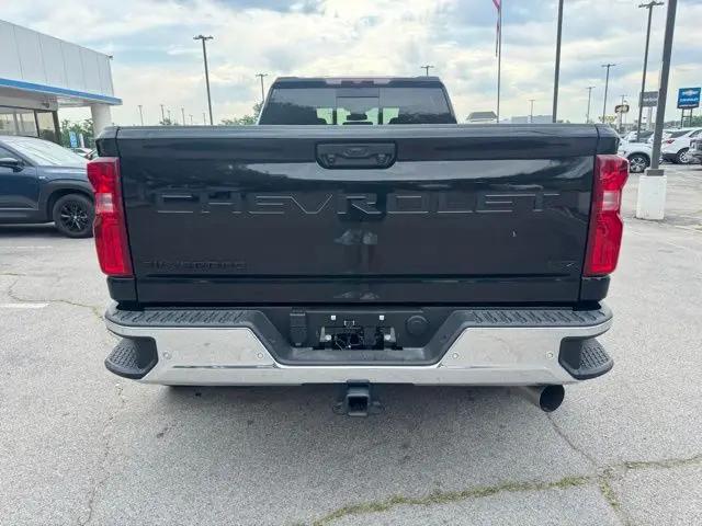 2026 Chevrolet Silverado 3500HD Crew Cab, Long Bed, LTZ Dual Rear Wheel, RWD