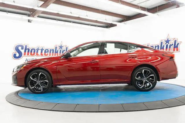 2023 Nissan Altima SR Intelligent AWD