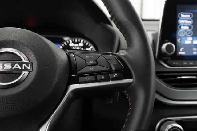 2023 Nissan Altima SR Intelligent AWD