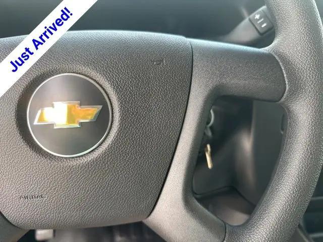 2026 Chevrolet Express Cargo Van 2500 Regular Wheelbase, WT, RWD