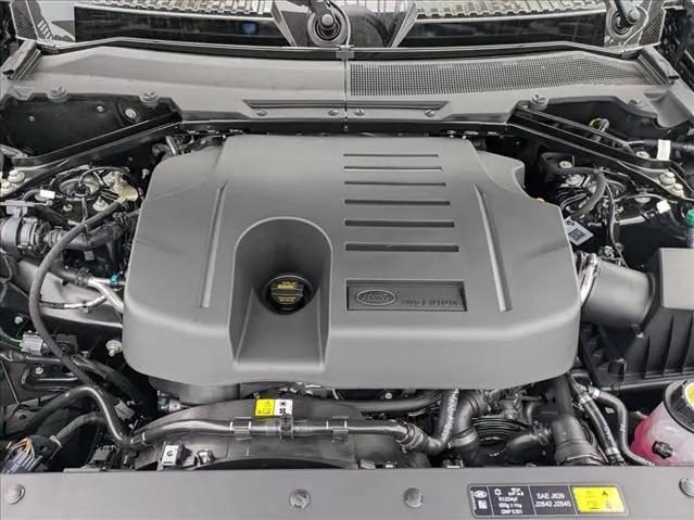 2026 Land Rover Defender P400 X-Dynamic SE