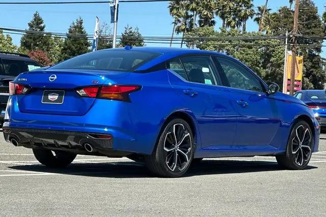 2025 Nissan Altima SR FWD