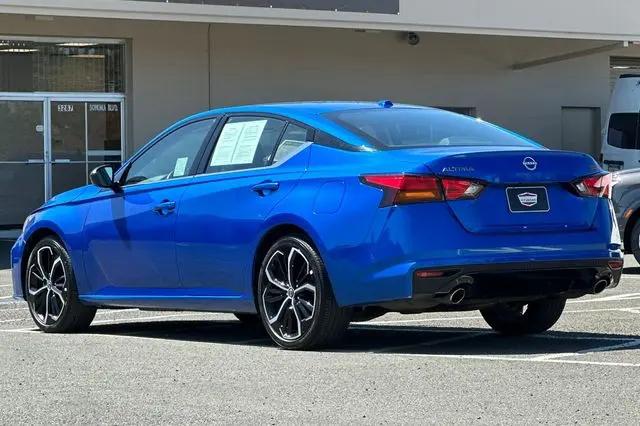 2025 Nissan Altima SR FWD