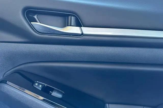 2025 Nissan Altima SR FWD