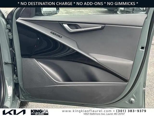 2025 Kia Niro EX Touring