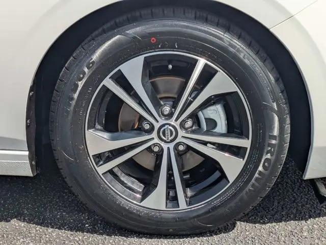 2021 Nissan Sentra SV Xtronic CVT