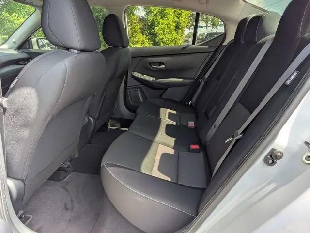 2021 Nissan Sentra SV Xtronic CVT