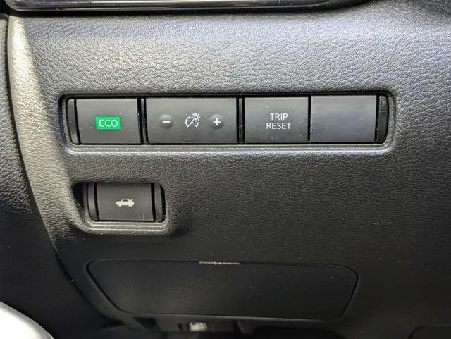 2021 Nissan Sentra SV Xtronic CVT