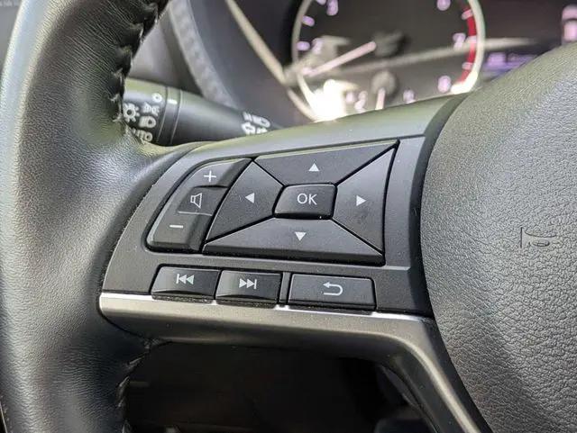 2021 Nissan Sentra SV Xtronic CVT