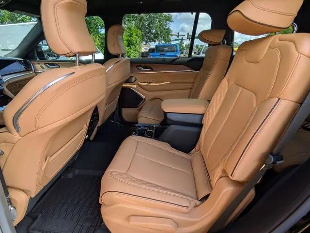 2026 Jeep Grand Cherokee L Summit 4x4