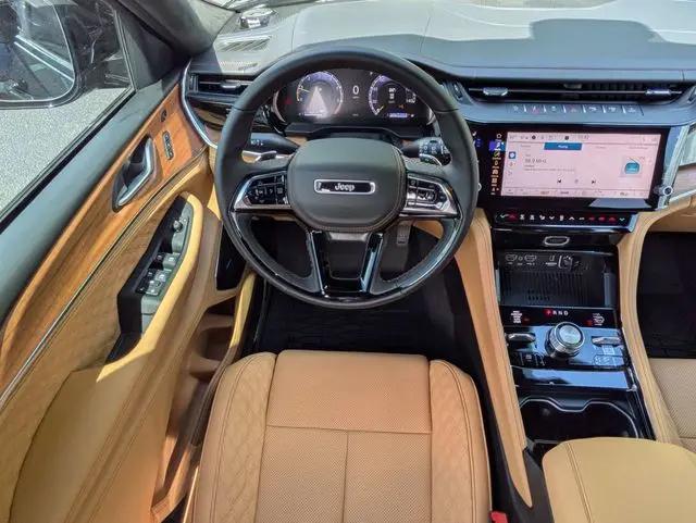 2026 Jeep Grand Cherokee L Summit 4x4